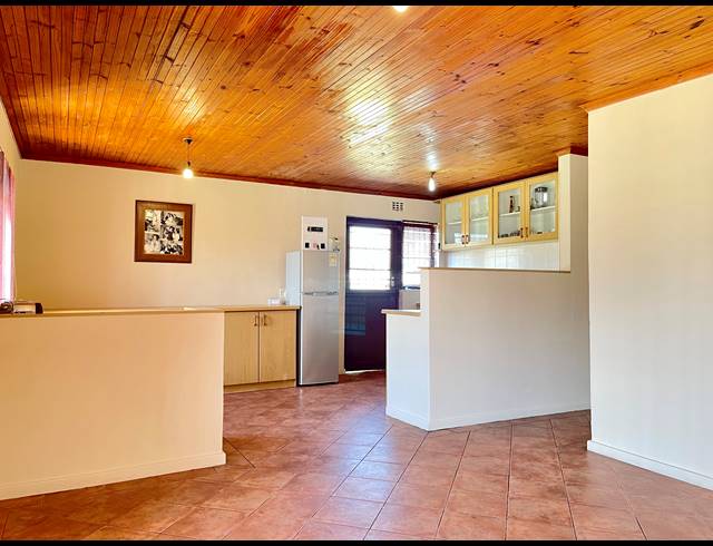4 BEDROOM HOUSE RENTED IN CONISTON PARK